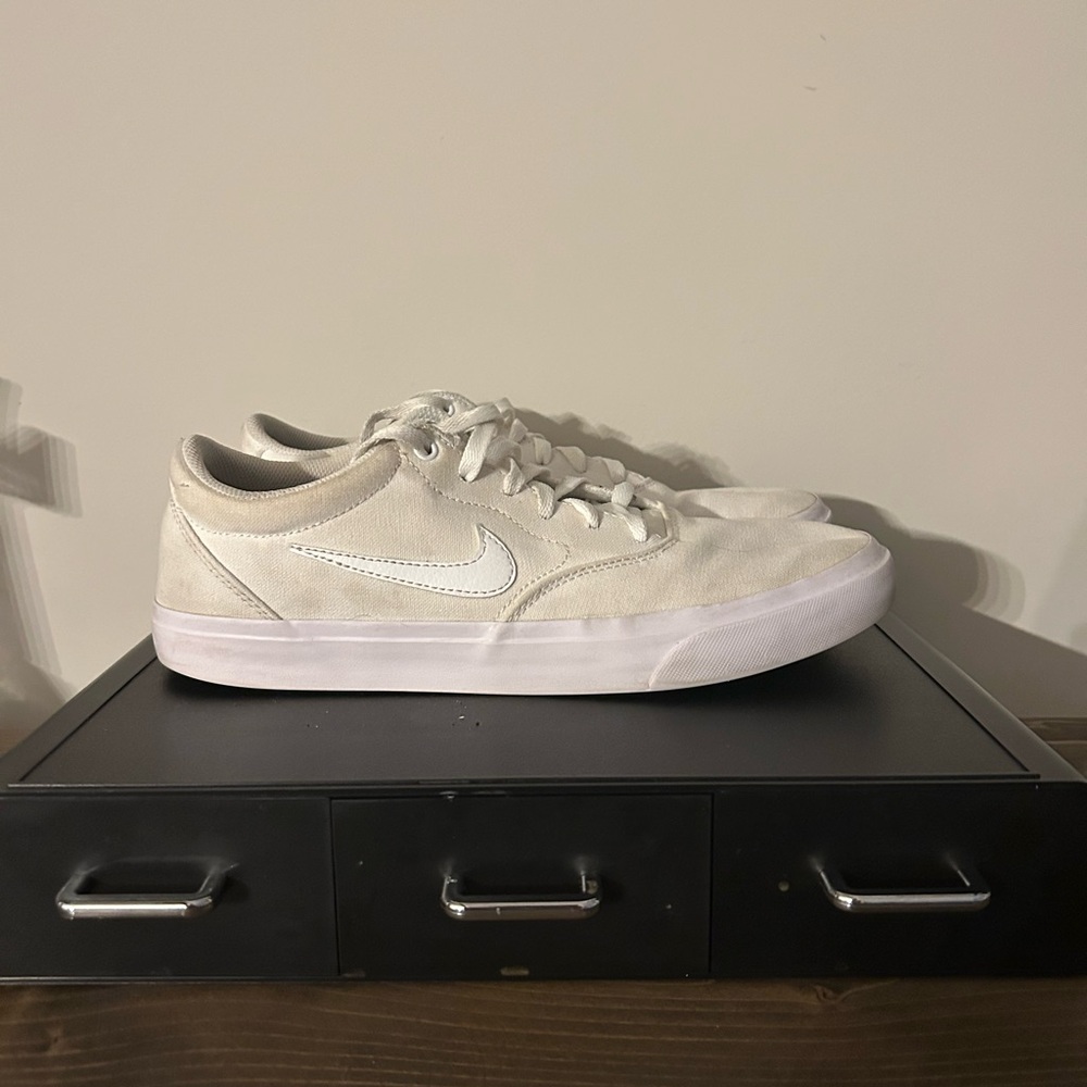 Nike SB Charge Canvas Shoes